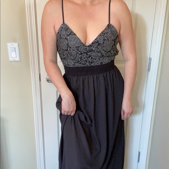 Prom/Wedding - Backless Black Maxi Dress w/ Lace & Silver Floral Details - SizeM - Picture 6 of 12